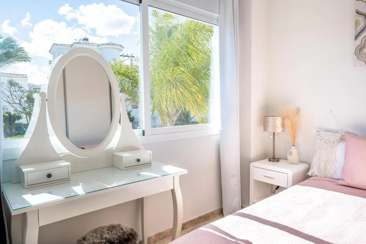 Apartment 2Bdr Penthouse, Los Naranjos, W/Pool, 2Km P.Banus Marbella Spain