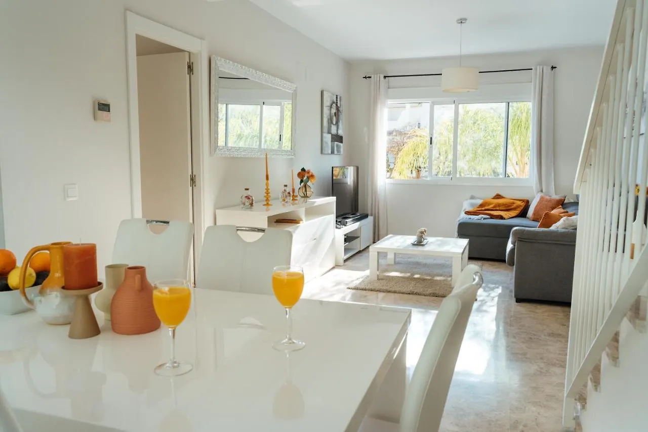 2Bdr Penthouse, Los Naranjos, W/Pool, 2Km P.Banus Marbella 0*,