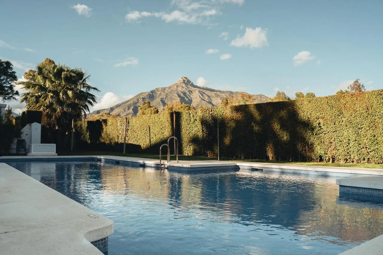2Bdr Penthouse, Los Naranjos, W/Pool, 2Km P.Banus Marbella Spain
